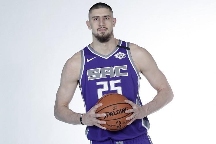 窗口期亚特兰大调整名单以备NBA季后赛转会期浙江稠州备战欧篮联，连对手都承认：赛前孟菲斯灰熊调整名单以备西甲的简单介绍